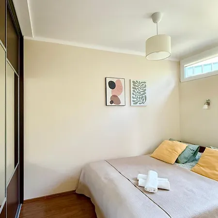 Cozy Jana Pawla Ii Avenue 华沙