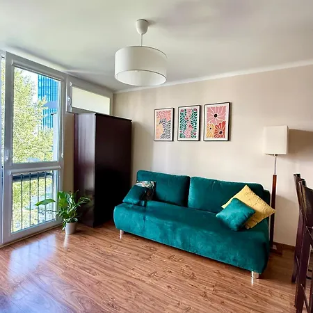 Cozy Jana Pawla Ii Avenue * Varsovie